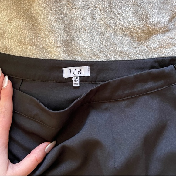 TOBI Mini Skirt - Picture 2 of 5